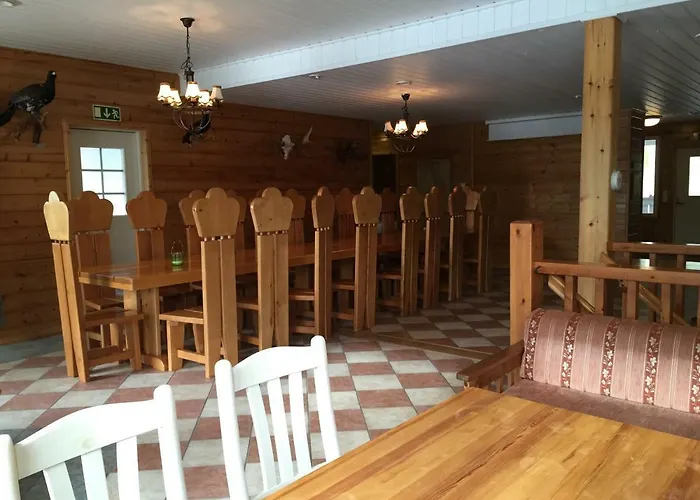 Вилла Hiiden Kaemppaekartano Iso Vuokramoekki Laehellae Tiilikan Kansallispuistoa *