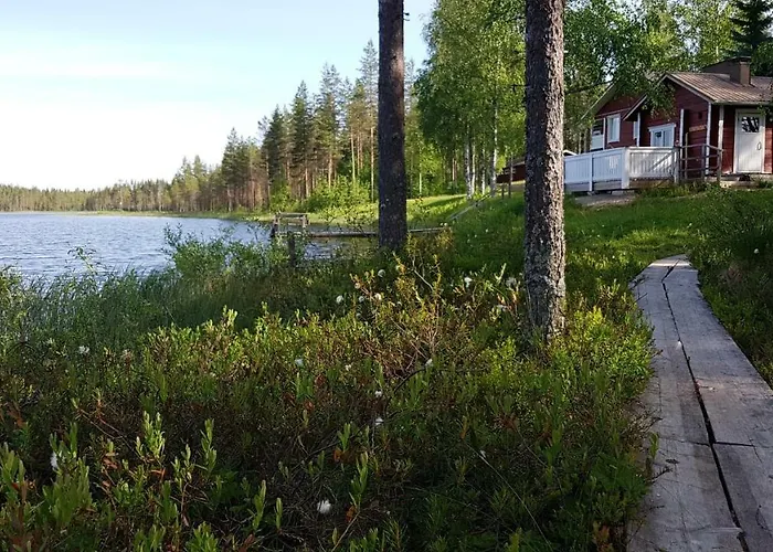 Hiiden Kaemppaekartano Iso Vuokramoekki Laehellae Tiilikan Kansallispuistoa Вилла Соткамо