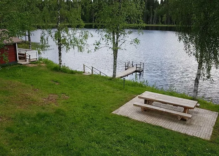 Hiiden Kaemppaekartano Iso Vuokramoekki Laehellae Tiilikan Kansallispuistoa Вилла *