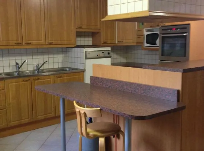 Hiiden Kaemppaekartano Iso Vuokramoekki Laehellae Tiilikan Kansallispuistoa Вилла