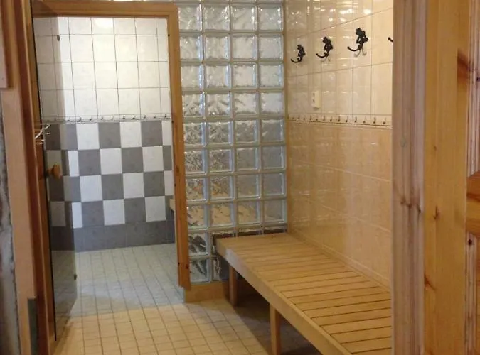 Hiiden Kaemppaekartano Iso Vuokramoekki Laehellae Tiilikan Kansallispuistoa Вилла *