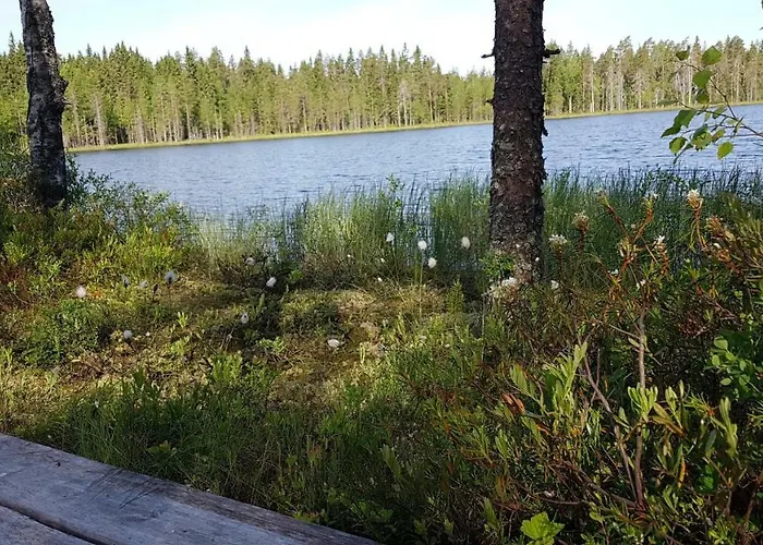 Hiiden Kaemppaekartano Iso Vuokramoekki Laehellae Tiilikan Kansallispuistoa Вилла